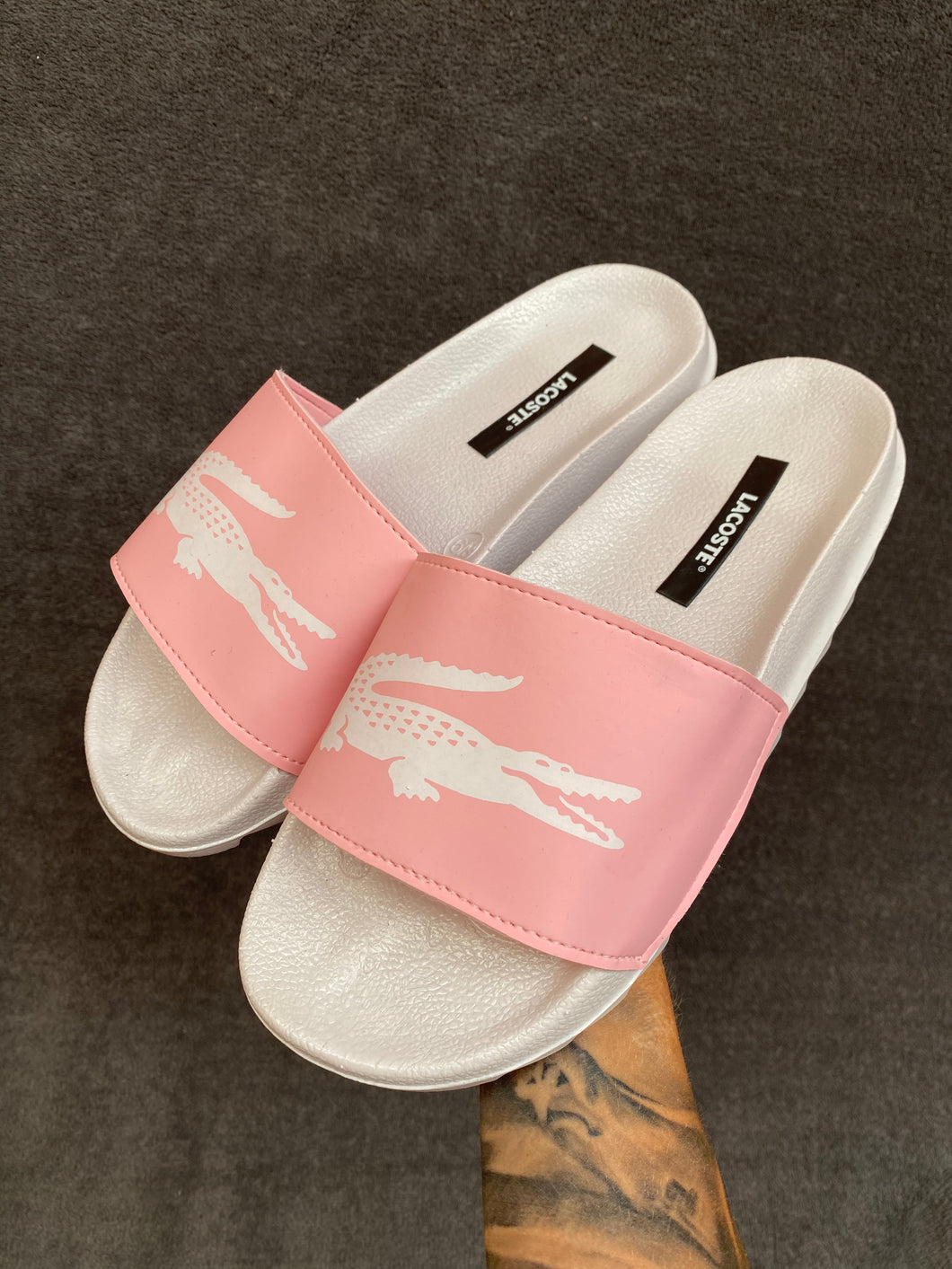 CHINELOS SLIDE (FILA, LACOSTE, VANS, NIKE E RESERVA)