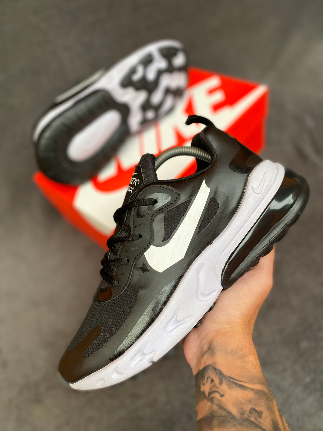 TÊNIS NIKE AIR MAX 270 REACT